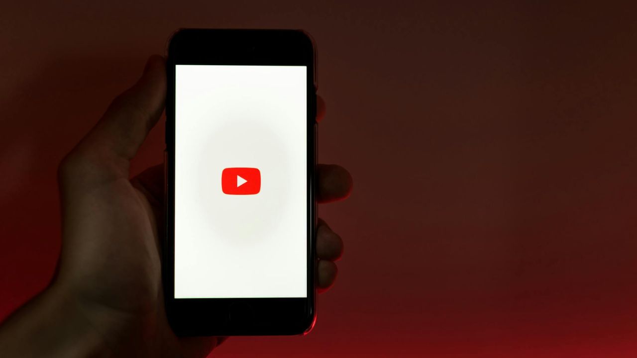 YouTube do të paguajë 24.5 milionë dollarë për të zgjidhur padinë e Trump për pezullimin e llogarisë