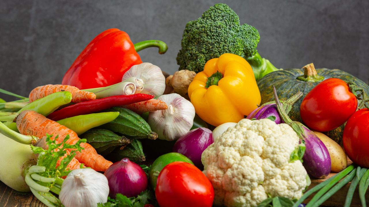 6 Perime që duhet t’i bleni gjithmonë të ngrira (jo të freskëta), sipas dietologëve