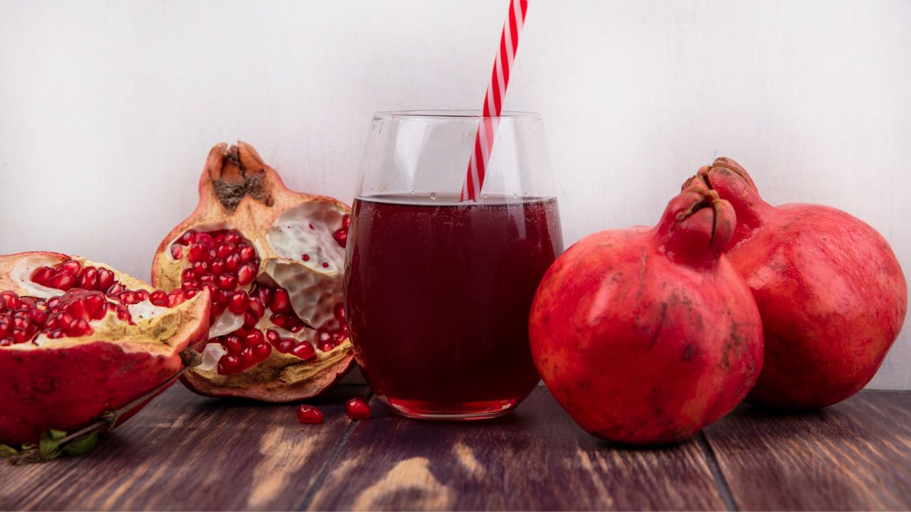 Çfarë i ndodh tensionit të gjakut kur pini lëng shege