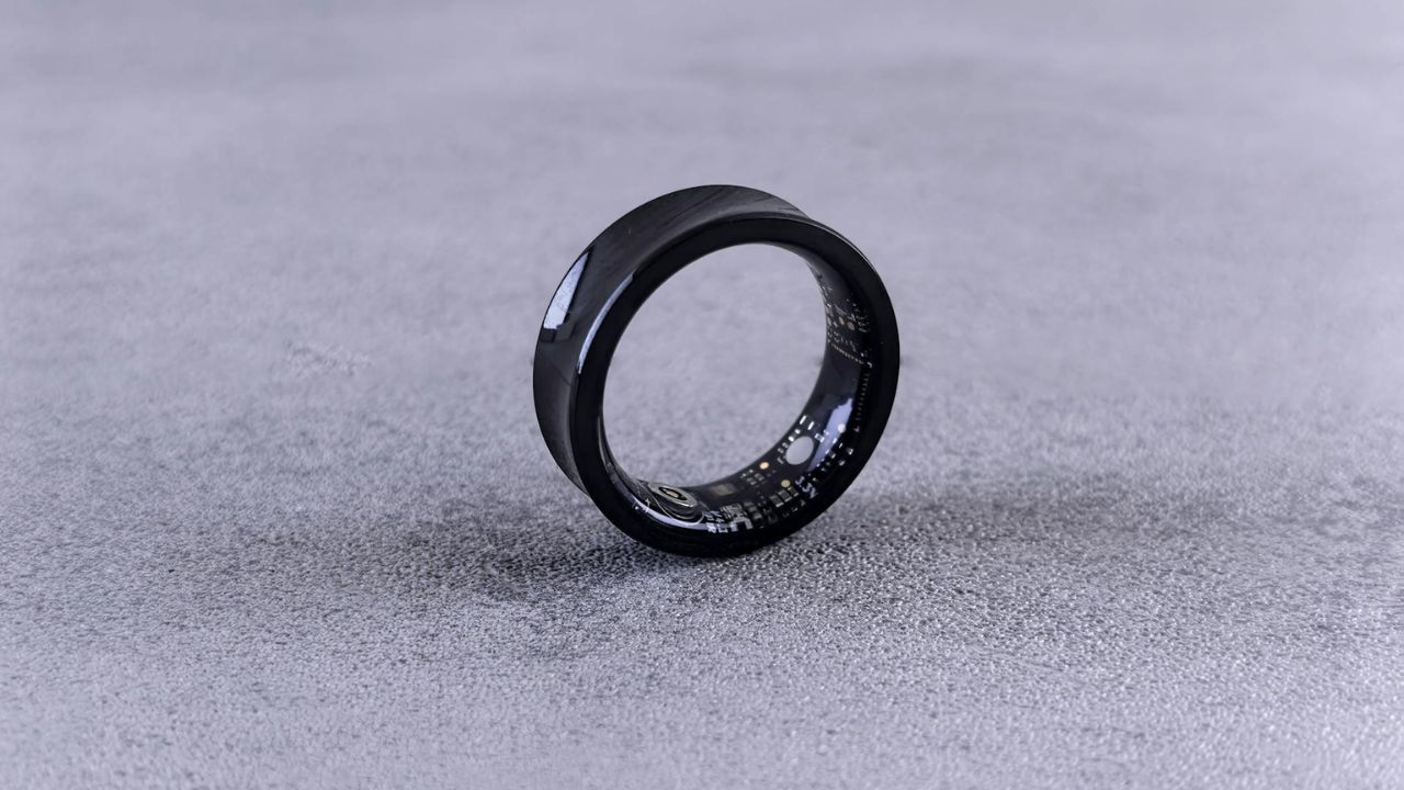 Pëshpëritni në këtë unazë të mundësuar nga inteligjenca artificiale për të organizuar mendimet tuaja