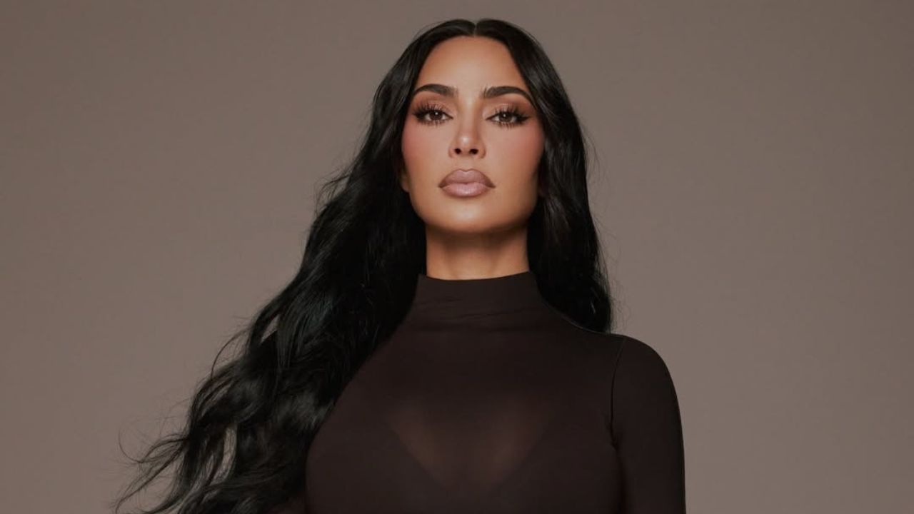 Kim Kardashian zbulon se Kanye West, e akuzoi për “falsifikim” të grabitjes në Paris