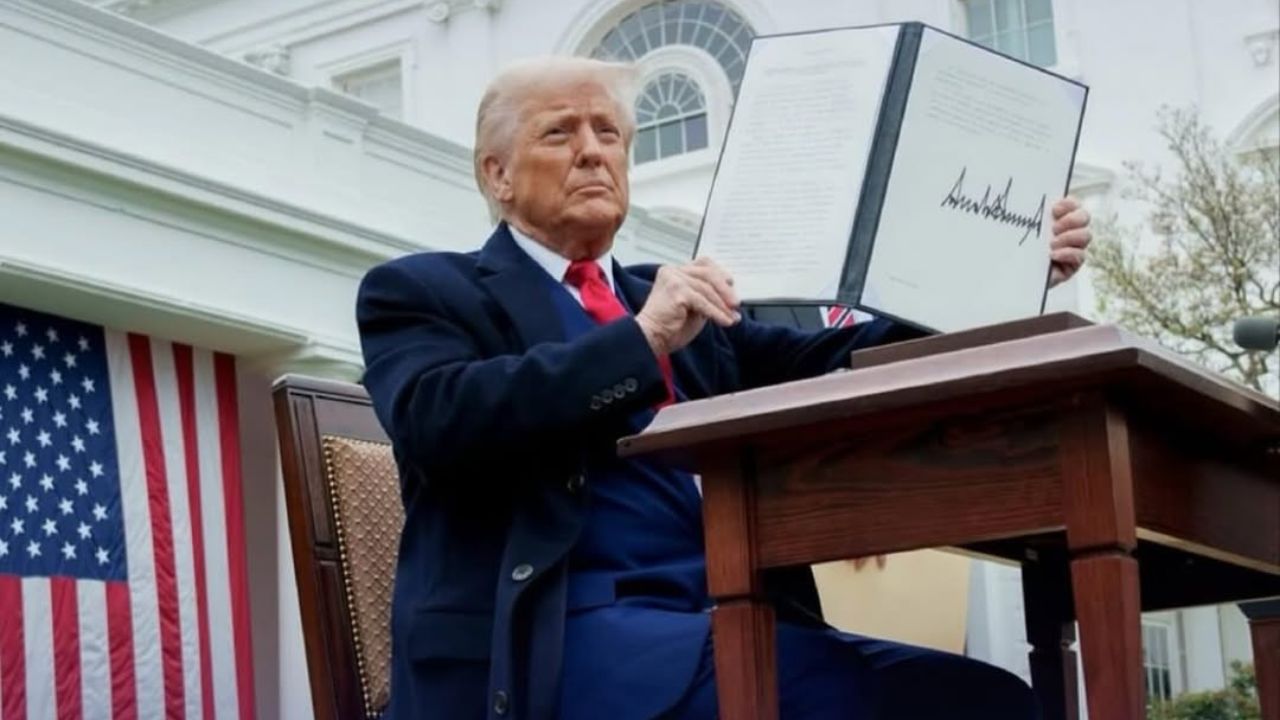 Trump do të nënshkruajë një urdhër ekzekutiv që kufizon aftësinë e shteteve për të rregulluar inteligjencën artificiale