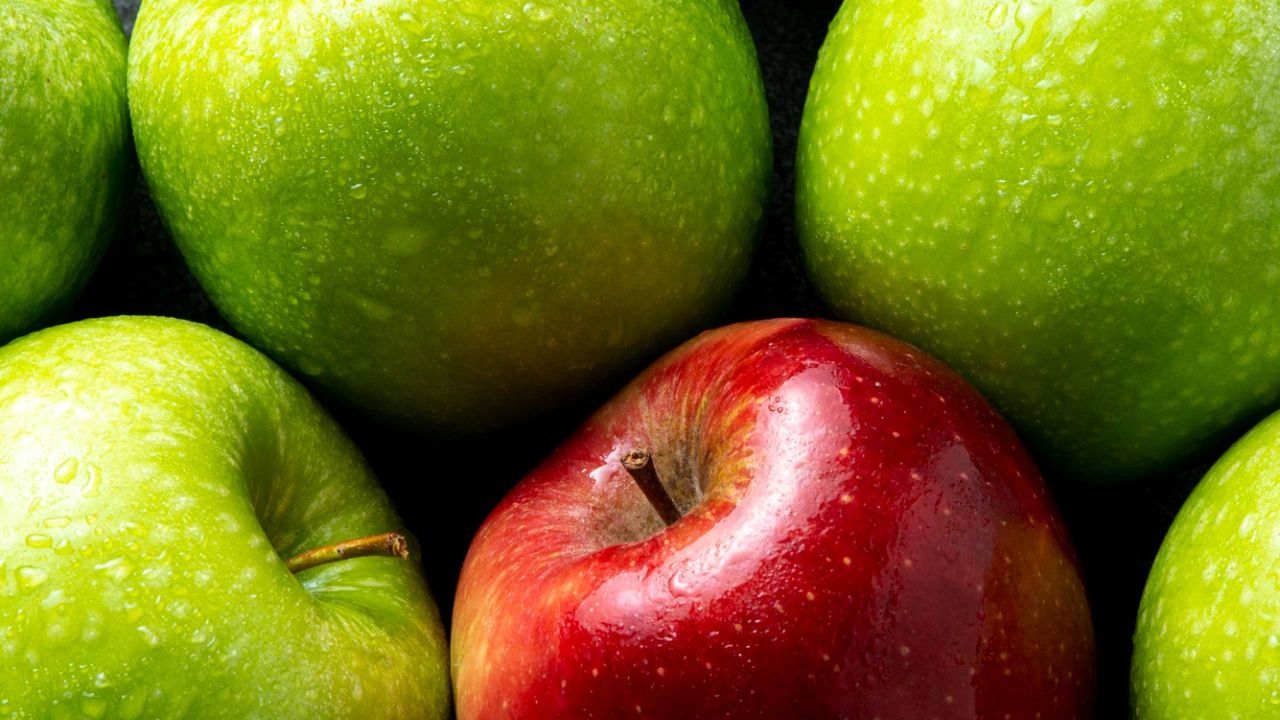 A duhet të hani vërtet një mollë në ditë? Ja çfarë mendojnë nutricionistët