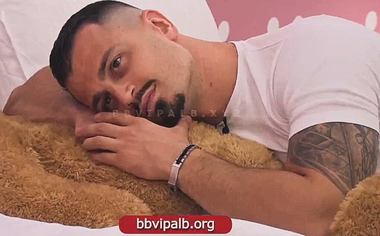 Kriset raporti mes Gimbos dhe Mateos në shtëpinë e BBV ,në mes përmendet edhe Brikena