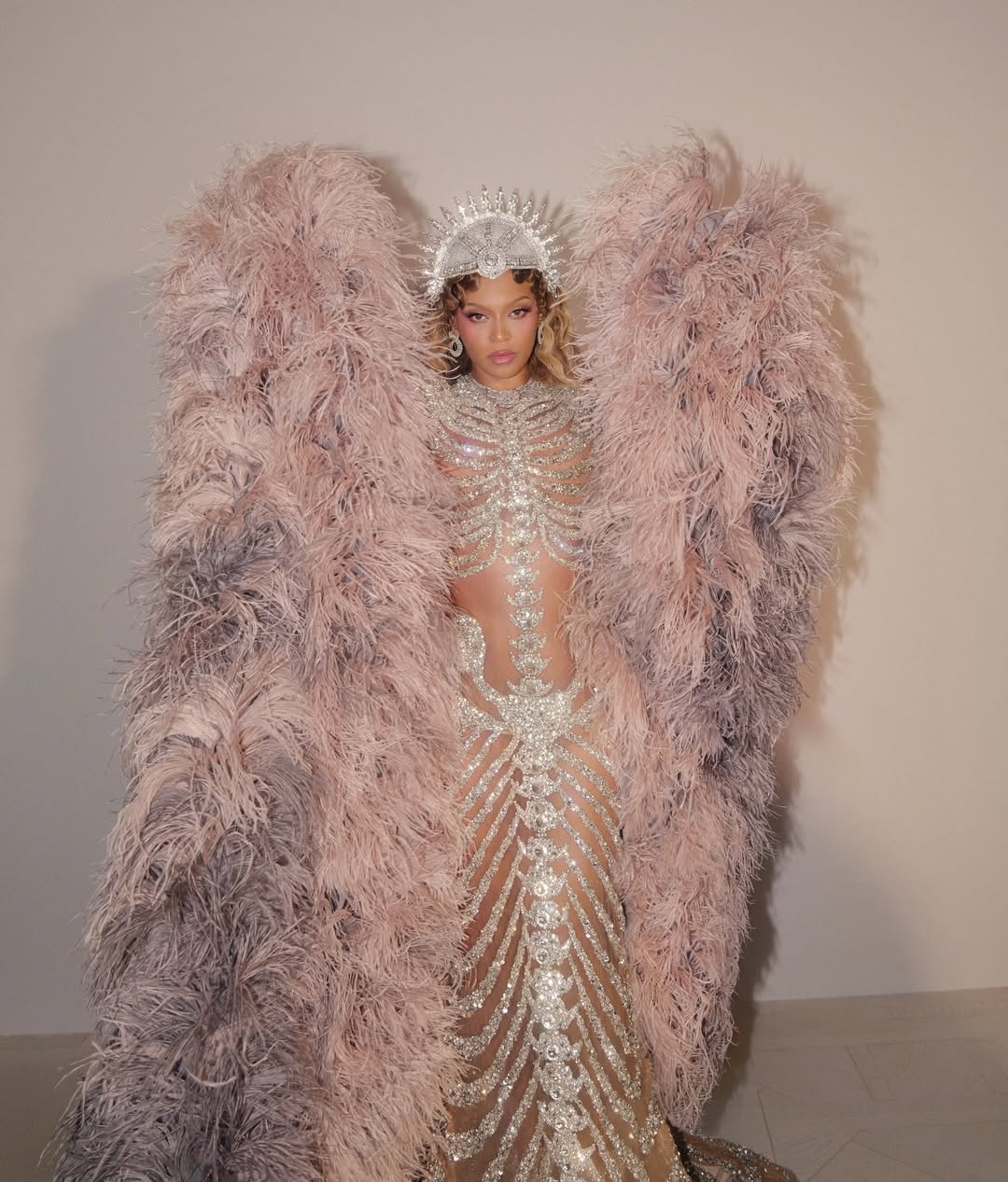 Met Gala 2026, “Moda është art”: Tapeti i kuq shndërrohet në galeri artistike