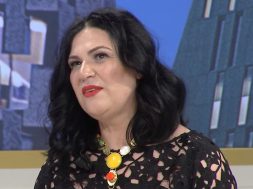 2017-06-06 10_35_20-Rudina - Eda Turku, zonja që marton shqiptarët! (05 qershor 2017) - YouTube
