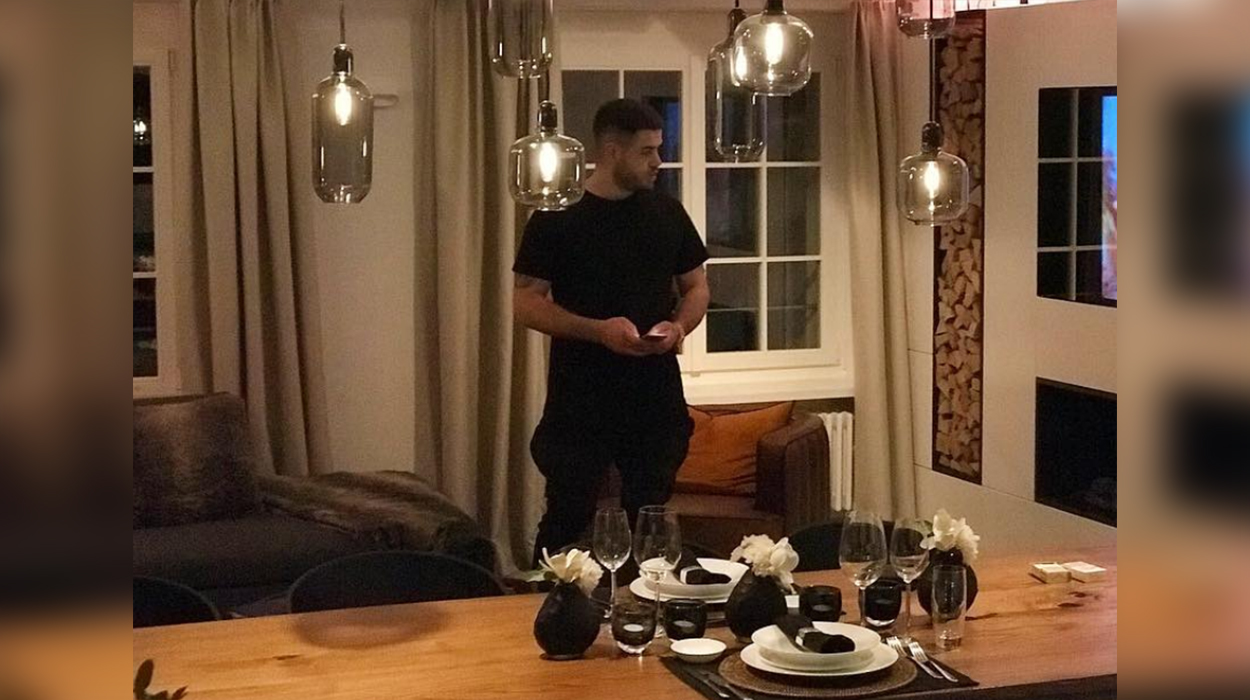 Noizy edhe i vogël shoqërohej me 30 vet – E gjeni dot se kush ai është në foton e fëmijërisë