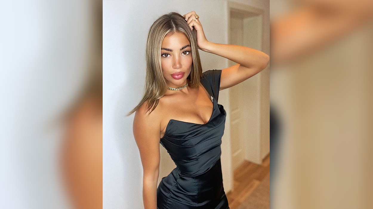 Me bikini majë jahtit luksoz, ish partnerja e Majkut djeg rrjetin me foto të nxehta