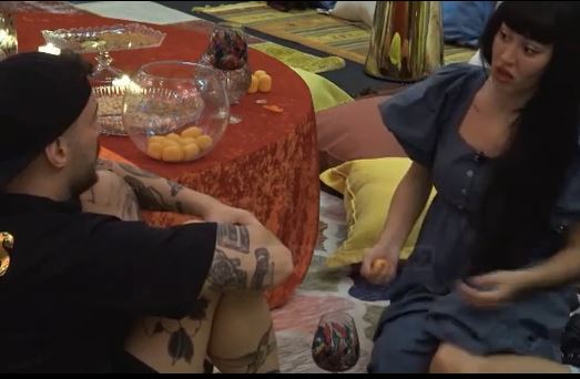 Përqafime dhe lot, çfarë po ndodh mes Semit dhe Donaldit