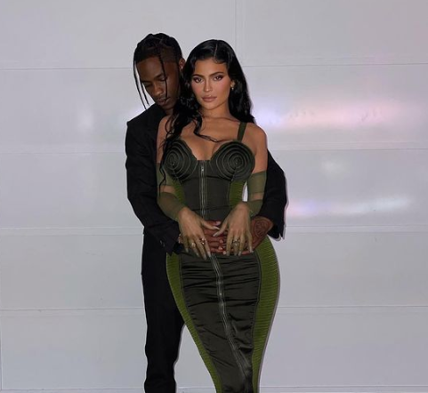Ja cila është arsyeja pse Kylie dhe Travis nuk ia kanë ndryshuar ende emrin djalit të tyre
