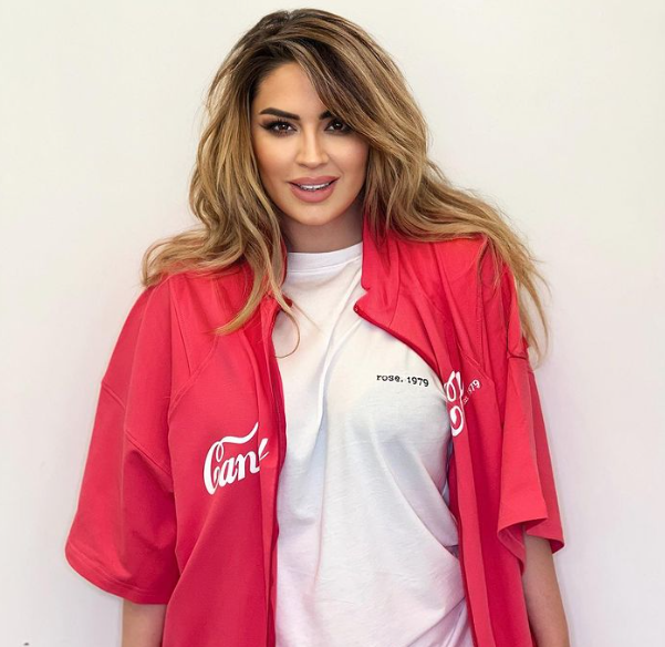 Rozana Radi poston foto pa filtra, zbulon arsyen e veçantë pse nuk bënë Botox