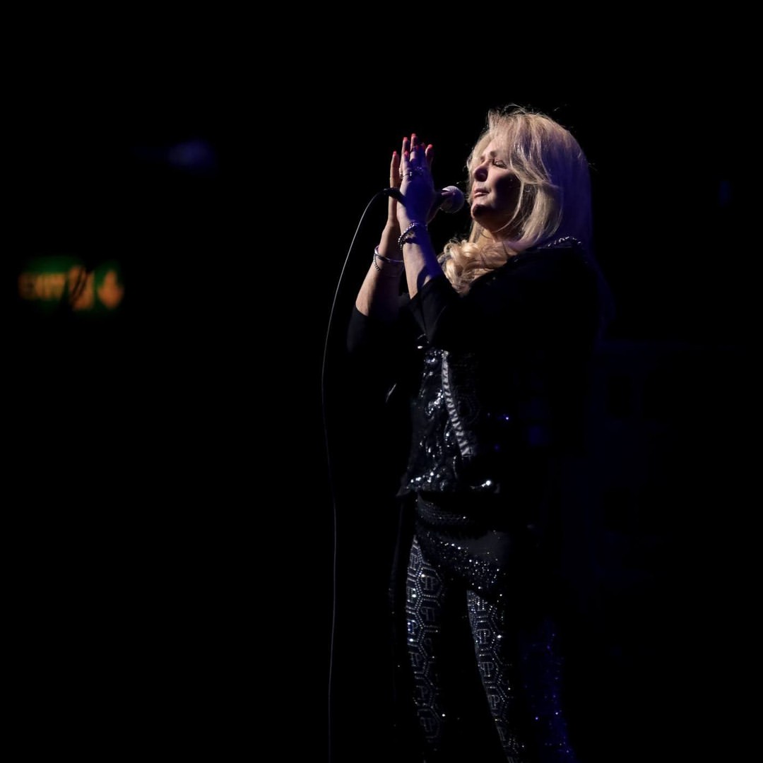 Lamtumirë Bonnie Tyler! Ikona e muzikës vdes në moshën 75-vjeçare